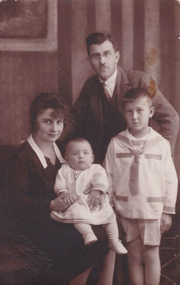 Roman Mirovich with his wife and sons 